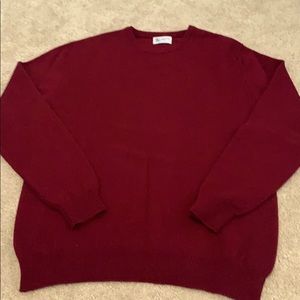 NEW NEVER WORN RED SWEATER FROM SCOTLAND